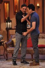 Akshay Kumar, Imran Khan promote Once upon a time in Mumbai Dobara on the sets of Comedy Nights with Kapil in Filmcity on 1st Aug 2013 (88).JPG
